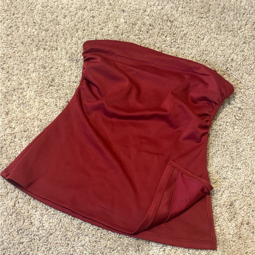 Elegant Red Strapless Crop Top